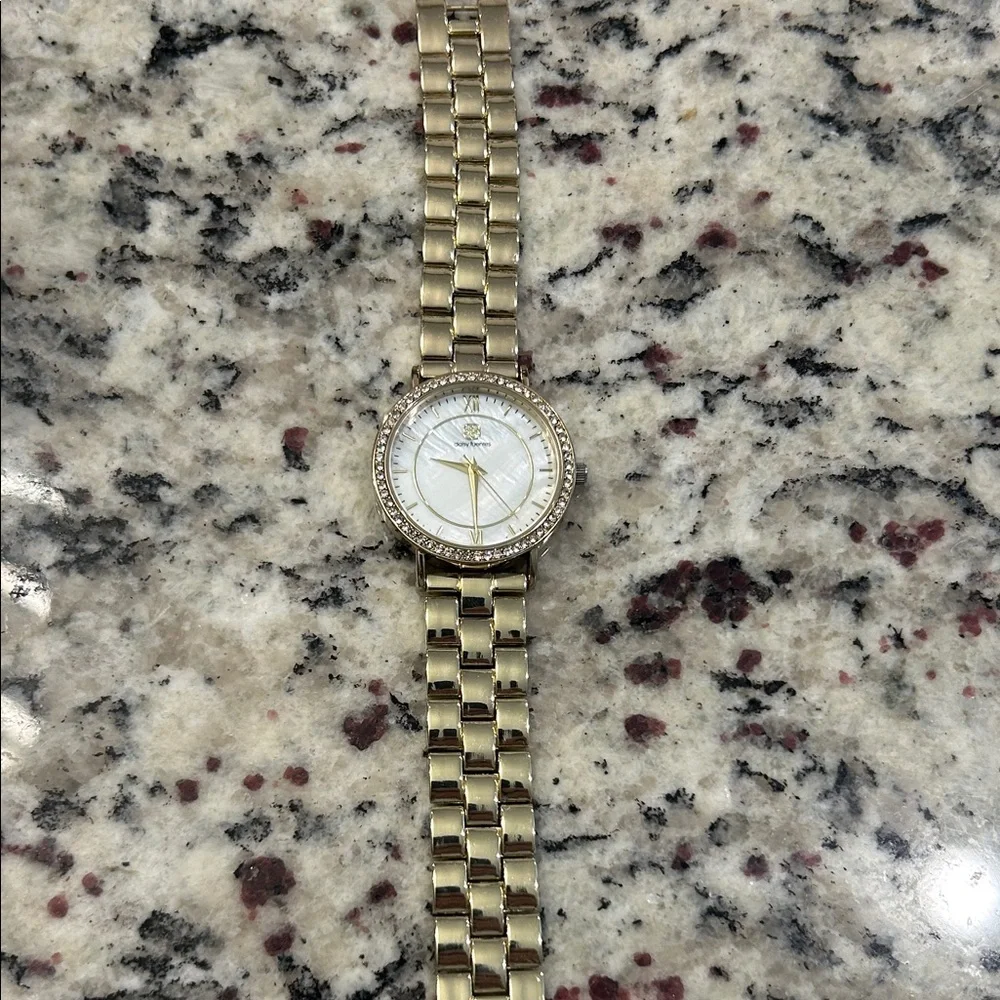 Daisy Fuentes Gold Tone‎ Watch with Crystal Accents